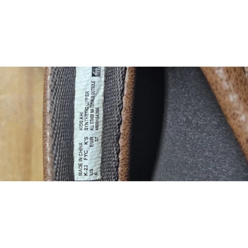 REEF‎ KIDS AHI flip flop sandals big kid EU 37/ US 6 brown faux leather upper